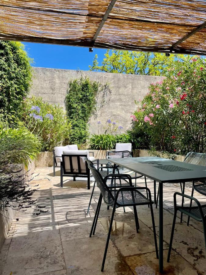 Le Mas Saint Philippe Jonquieres (Vaucluse) Exterior foto